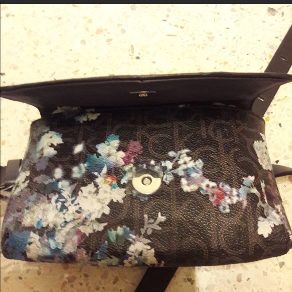 SOLD - Picture 3 of 4